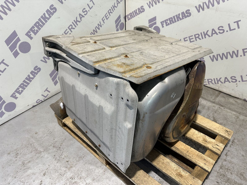 Volvo selective catalyst reduction silencer, SCR - Katalizators - Kravas automašīna: foto 1 Volvo selective catalyst reduction silencer, SCR - Katalizators - Kravas automašīna: foto 1