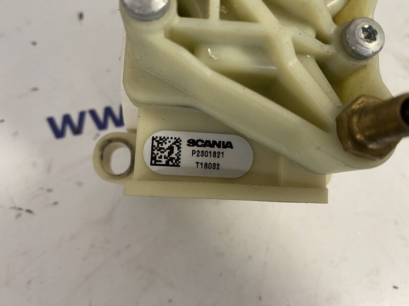 Wabco R - Kabīne un interjers - Kravas automašīna: foto 2 Wabco R - Kabīne un interjers - Kravas automašīna: foto 2