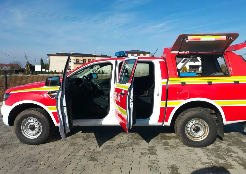 Ford Ranger 4x4 2.0 TDCI Straż strażacki pożarniczy ratowniczy pickup (Amarok, Navara, L200, Hilux) - Pikaps: foto 3 Ford Ranger 4x4 2.0 TDCI Straż strażacki pożarniczy ratowniczy pickup (Amarok, Navara, L200, Hilux) - Pikaps: foto 3