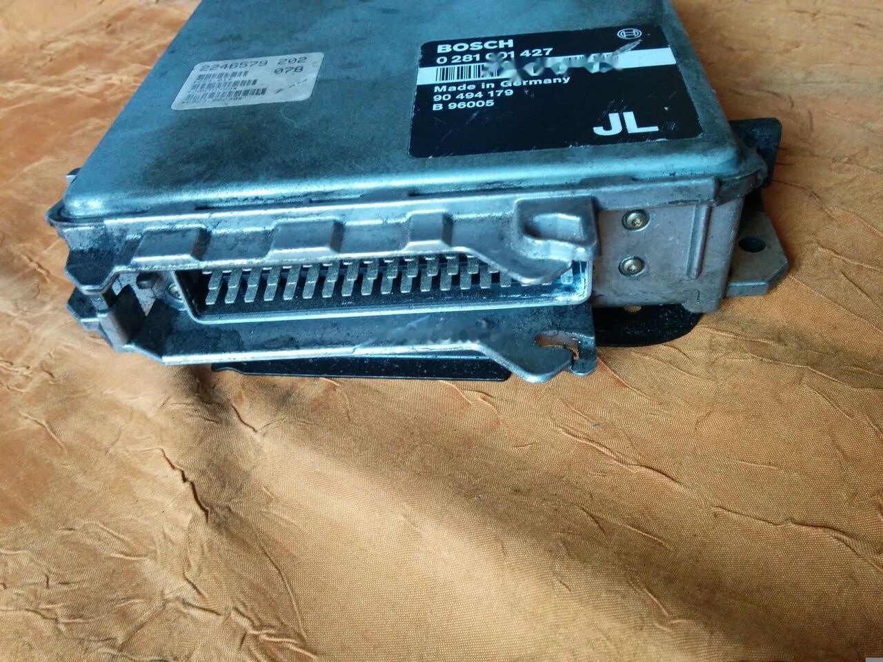 Bosch 0281001427 A 0004460839 Mercedes-Benz O405 - Elektroniskais vadības bloks (ECU) - Autobuss: foto 1 Bosch 0281001427 A 0004460839 Mercedes-Benz O405 - Elektroniskais vadības bloks (ECU) - Autobuss: foto 1