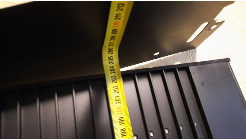 Iveco Mobitec LG2010000-000 Lawo D-76437 .Hanover OL020A.1780556(18568 - Mērinstrumentu panelis: foto 3 Iveco Mobitec LG2010000-000 Lawo D-76437 .Hanover OL020A.1780556(18568 - Mērinstrumentu panelis: foto 3