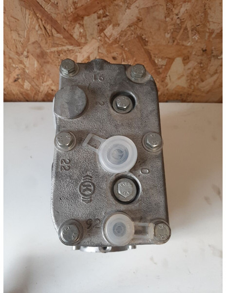 KNORR-BREMSE LP 4815 - Dzinējs un rezerves daļas: foto 3 KNORR-BREMSE LP 4815 - Dzinējs un rezerves daļas: foto 3