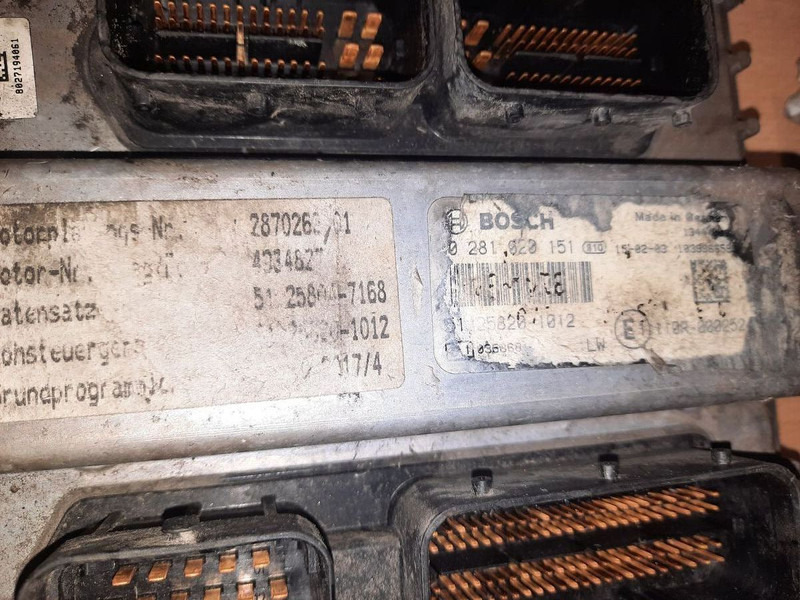 MAN BOSCH 0281001521. 0261200173 \ 020600009 - Elektroniskais vadības bloks (ECU): foto 4 MAN BOSCH 0281001521. 0261200173 \ 020600009 - Elektroniskais vadības bloks (ECU): foto 4