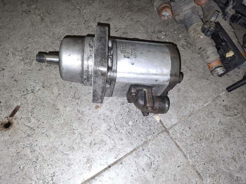 MAN BOSCH /SAUER - Radiators: foto 2 MAN BOSCH /SAUER - Radiators: foto 2