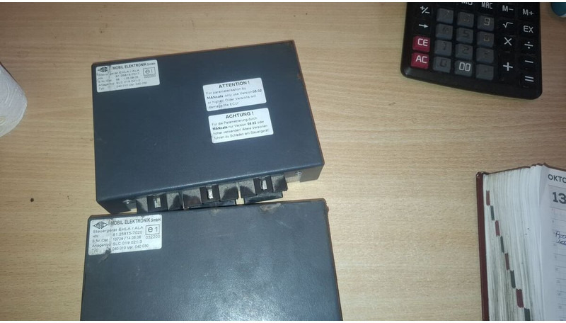 MAN VDO 412.409/007/002. 412.413.009\008 . 412.413.005.003 - Elektroniskais vadības bloks (ECU): foto 1 MAN VDO 412.409/007/002. 412.413.009\008 . 412.413.005.003 - Elektroniskais vadības bloks (ECU): foto 1