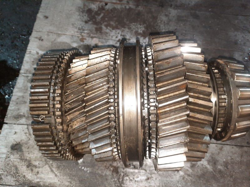 Scania делитель GR771 - Rezerves daļa: foto 1 Scania делитель GR771 - Rezerves daļa: foto 1