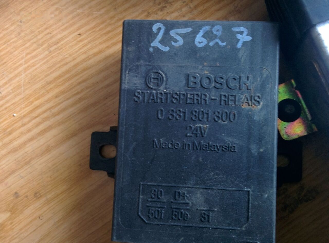 Scania 0485472. 458460 . 0881801800 Scania Omni Link - Elektroniskais vadības bloks (ECU) - Autobuss: foto 4 Scania 0485472. 458460 . 0881801800 Scania Omni Link - Elektroniskais vadības bloks (ECU) - Autobuss: foto 4