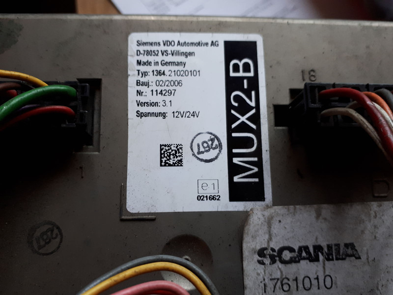 Scania MUX2-B MUX2-M.MUX2-B+/ ZR2-BS/ ZR2-BD - Elektroniskais vadības bloks (ECU): foto 3 Scania MUX2-B MUX2-M.MUX2-B+/ ZR2-BS/ ZR2-BD - Elektroniskais vadības bloks (ECU): foto 3