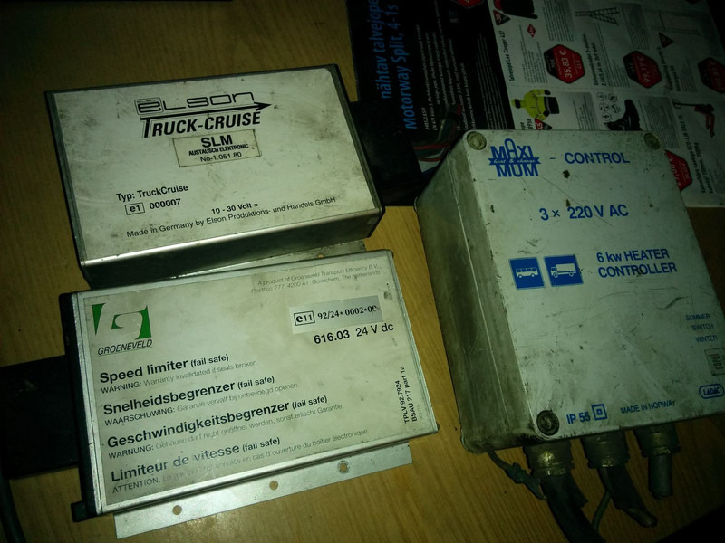 Scania MaxiMum Controol / Truck-Cruise ELSON - Elektroniskais vadības bloks (ECU): foto 2 Scania MaxiMum Controol / Truck-Cruise ELSON - Elektroniskais vadības bloks (ECU): foto 2