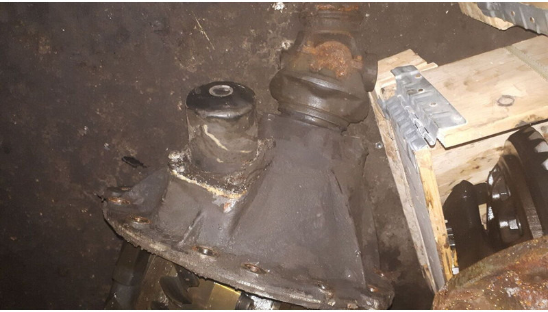 Scania R660 - 2.92 .\ 3.07\3.80 \3.50 \4.22/ 4.88/. 5.57 - Diferenciālis: foto 1 Scania R660 - 2.92 .\ 3.07\3.80 \3.50 \4.22/ 4.88/. 5.57 - Diferenciālis: foto 1