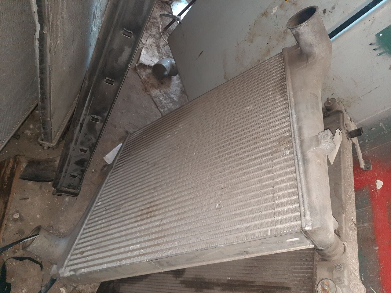 Scania Volvo MAN City, Volvo\Scania - Radiators - Autobuss: foto 3 Scania Volvo MAN City, Volvo\Scania - Radiators - Autobuss: foto 3