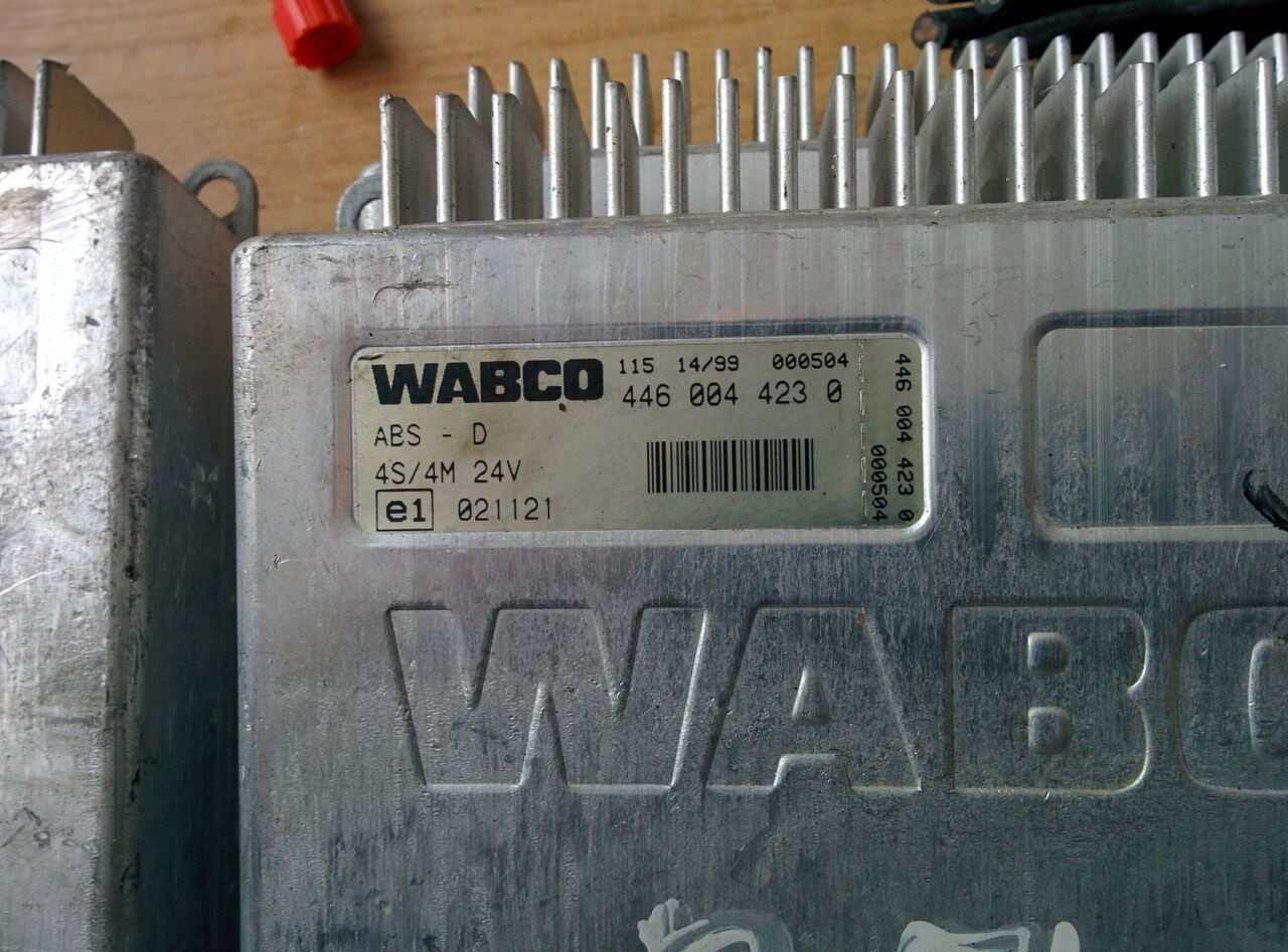 Scania WABCO -4460040850 .4S/4M-4460044230. 4460044040.6S/6M4460034160. Scania Volvo - Elektroniskais vadības bloks (ECU) - Autobuss: foto 2 Scania WABCO -4460040850 .4S/4M-4460044230. 4460044040.6S/6M4460034160. Scania Volvo - Elektroniskais vadības bloks (ECU) - Autobuss: foto 2