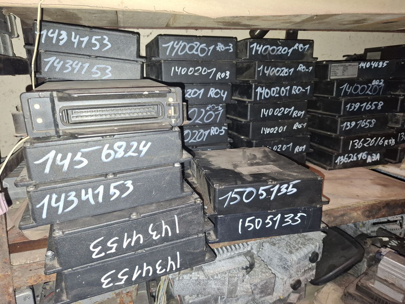 Scania коробкой передач GS-801 1362616 . 1434153. 1368153. 1360315. 138 - Elektroniskais vadības bloks (ECU): foto 4 Scania коробкой передач GS-801 1362616 . 1434153. 1368153. 1360315. 138 - Elektroniskais vadības bloks (ECU): foto 4