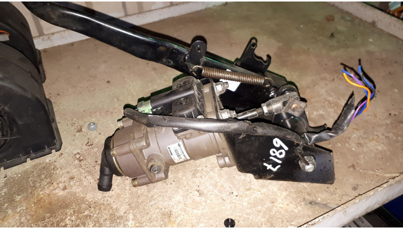 Scania педаль газа - Dzinējs un rezerves daļas: foto 4 Scania педаль газа - Dzinējs un rezerves daļas: foto 4