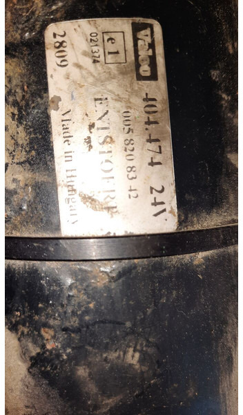 Setra BOSCH 039044245 - Stikla tīrītājs: foto 5 Setra BOSCH 039044245 - Stikla tīrītājs: foto 5