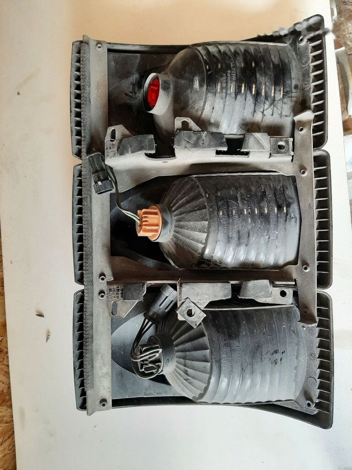 Volvo 1326359080 - Tālās gaismas - Autobuss: foto 5 Volvo 1326359080 - Tālās gaismas - Autobuss: foto 5