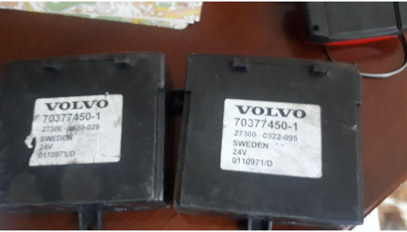 Volvo 20503188-P04.3195082-2 R03 - Elektroniskais vadības bloks (ECU): foto 3 Volvo 20503188-P04.3195082-2 R03 - Elektroniskais vadības bloks (ECU): foto 3