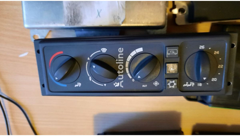 Volvo 20815236-P04. 70327101. 2054900 . 20744283-01. 3192577. 20815236 - Elektroniskais vadības bloks (ECU): foto 2 Volvo 20815236-P04. 70327101. 2054900 . 20744283-01. 3192577. 20815236 - Elektroniskais vadības bloks (ECU): foto 2