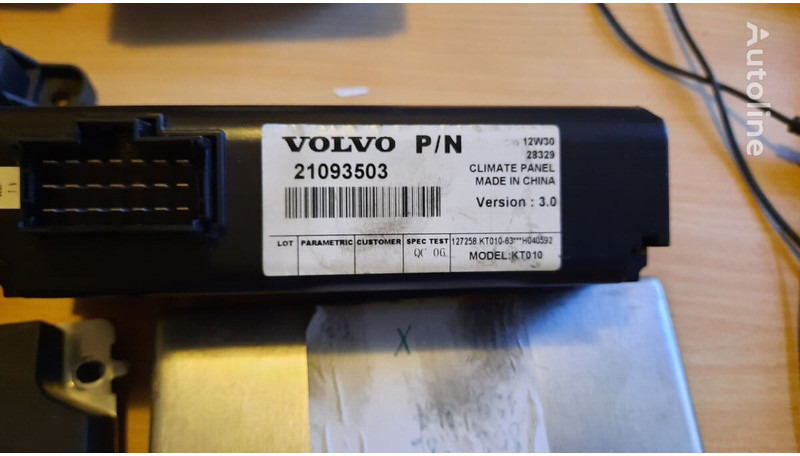 Volvo 20815236-P04. 70327101. 2054900 . 20744283-01. 3192577. 20815236 - Elektroniskais vadības bloks (ECU): foto 4 Volvo 20815236-P04. 70327101. 2054900 . 20744283-01. 3192577. 20815236 - Elektroniskais vadības bloks (ECU): foto 4