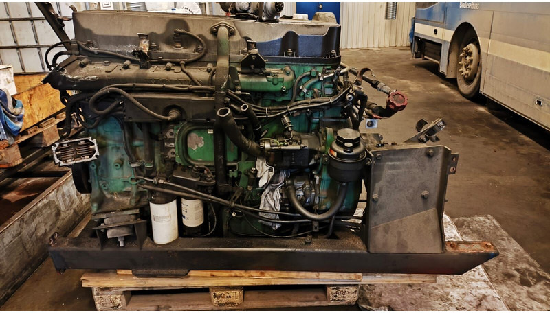 Volvo D9B380/ D9B-360 .G9A-300 D9B310. D9A.-340 - Dzinējs: foto 1 Volvo D9B380/ D9B-360 .G9A-300 D9B310. D9A.-340 - Dzinējs: foto 1