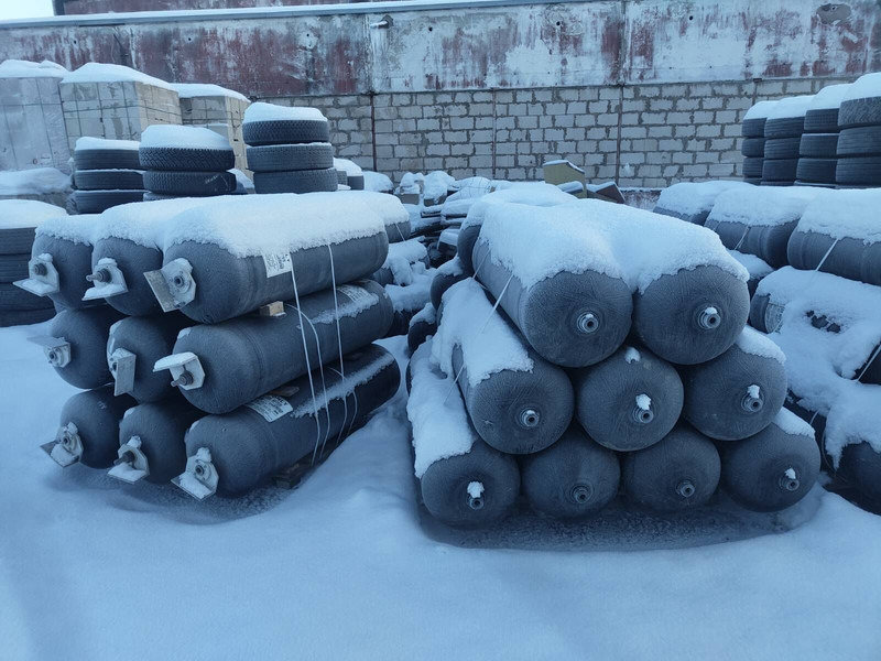 Volvo  - Degvielas tvertne: foto 1 Volvo  - Degvielas tvertne: foto 1