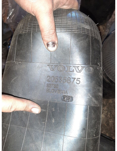 Volvo - Pneimo piekare: foto 2 Volvo - Pneimo piekare: foto 2