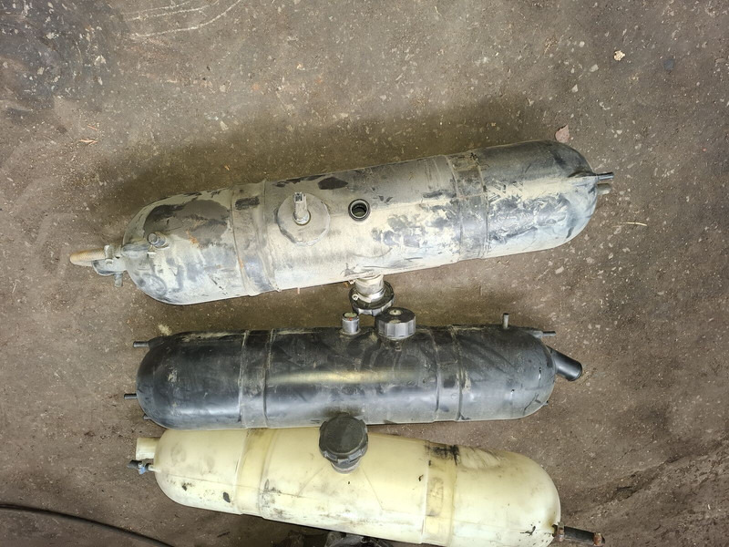 Volvo Scani - Izplešanās tvertne: foto 2 Volvo Scani - Izplešanās tvertne: foto 2