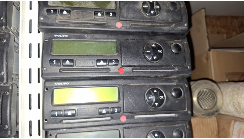 Volvo Video system x-dmr 8 R8 Compact RJ45 - Elektrosistēma: foto 2 Volvo Video system x-dmr 8 R8 Compact RJ45 - Elektrosistēma: foto 2