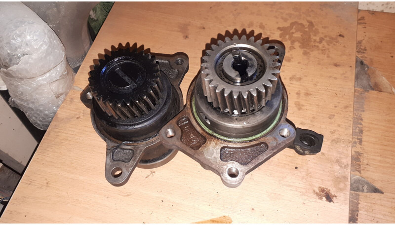 Volvo привода шкивов ремней и топливного насоса - Kloķvārpsta: foto 4 Volvo привода шкивов ремней и топливного насоса - Kloķvārpsta: foto 4