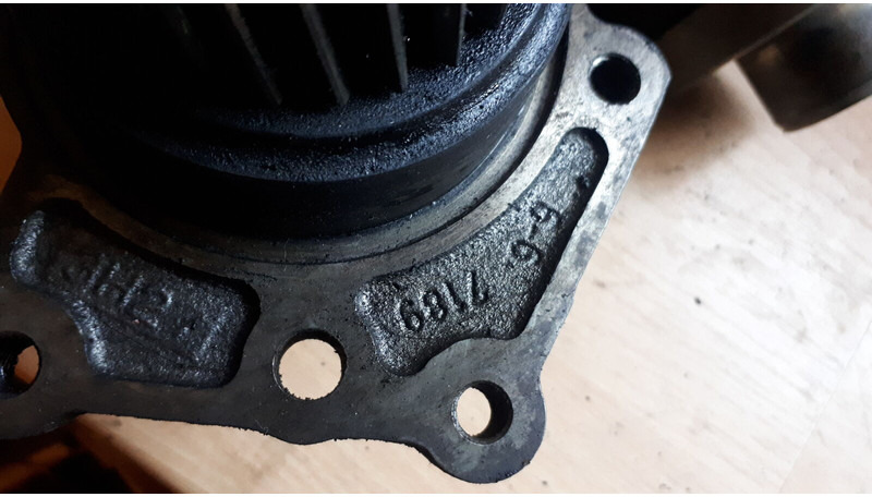 Volvo привода шкивов ремней и топливного насоса - Kloķvārpsta: foto 5 Volvo привода шкивов ремней и топливного насоса - Kloķvārpsta: foto 5