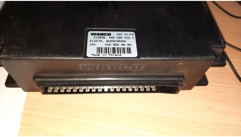 Wabco 4460550520.\FLO Control 22123A24\0839W3 - Elektroniskais vadības bloks (ECU): foto 2 Wabco 4460550520.\FLO Control 22123A24\0839W3 - Elektroniskais vadības bloks (ECU): foto 2