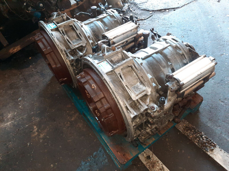 ZF 6HP604C .6HP502C. 6HP552C .6HP602C. 6HP592C. 6HP504C .6HP604C. 6 - Pārnesumkārba: foto 3 ZF 6HP604C .6HP502C. 6HP552C .6HP602C. 6HP592C. 6HP504C .6HP604C. 6 - Pārnesumkārba: foto 3