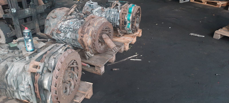 ZF 6S1600 - Pārnesumkārba: foto 1 ZF 6S1600 - Pārnesumkārba: foto 1