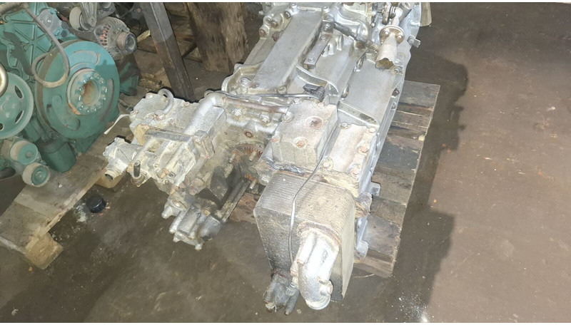 ZF GO210-6. S6 85+GV80/ S6 90 + GV90 - Pārnesumkārba: foto 4 ZF GO210-6. S6 85+GV80/ S6 90 + GV90 - Pārnesumkārba: foto 4