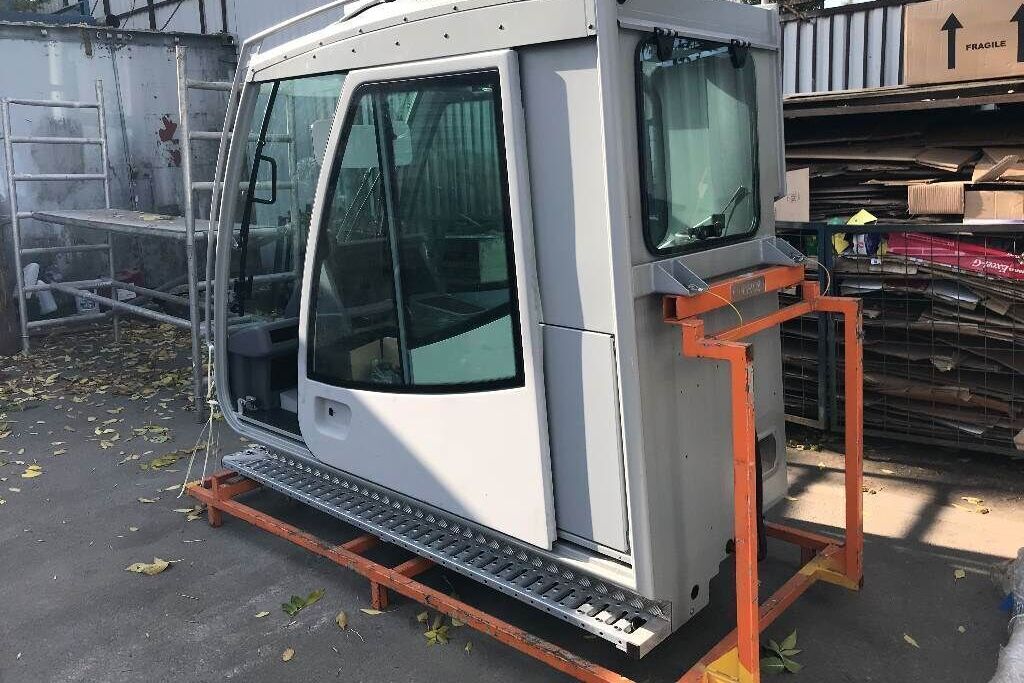 New TADANO FAUN ATF superstructure cab for TADANO FAUN ATF mobile crane - Kabīne - Autoceltnis: foto 2 New TADANO FAUN ATF superstructure cab for TADANO FAUN ATF mobile crane - Kabīne - Autoceltnis: foto 2