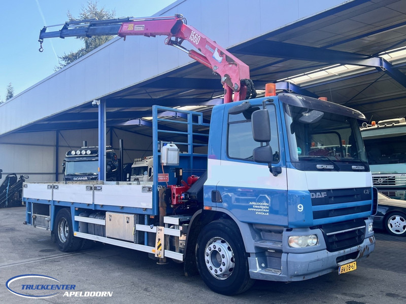 DAF CF 75.310 Manuel, Steel springs, HMF 1560 K3 - Bortu kravas automašīna/ Platforma, Kravas auto ar manipulatoru: foto 1 DAF CF 75.310 Manuel, Steel springs, HMF 1560 K3 - Bortu kravas automašīna/ Platforma, Kravas auto ar manipulatoru: foto 1
