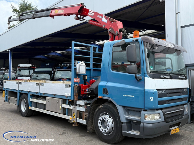 DAF CF 75.310 Manuel, Steel springs, HMF 1560 K3 - Bortu kravas automašīna/ Platforma, Kravas auto ar manipulatoru: foto 1 DAF CF 75.310 Manuel, Steel springs, HMF 1560 K3 - Bortu kravas automašīna/ Platforma, Kravas auto ar manipulatoru: foto 1