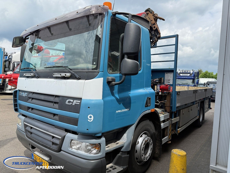 DAF CF 75.310 Manuel, Steel springs, HMF 1560 K3 - Bortu kravas automašīna/ Platforma, Kravas auto ar manipulatoru: foto 3 DAF CF 75.310 Manuel, Steel springs, HMF 1560 K3 - Bortu kravas automašīna/ Platforma, Kravas auto ar manipulatoru: foto 3