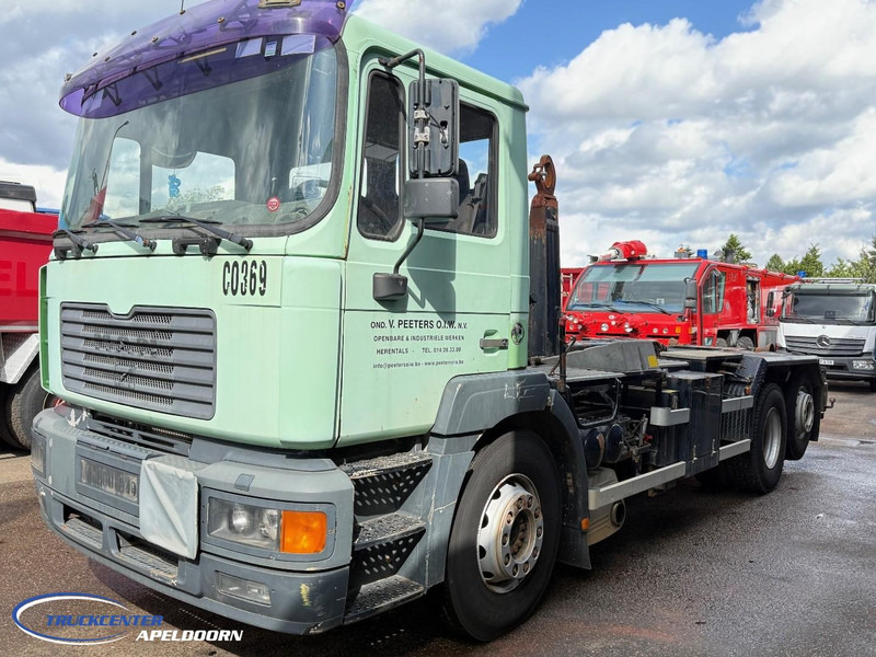 MAN 26.403 6x2 Stuuras, ADR - Pacēlājs ar āķi: foto 3 MAN 26.403 6x2 Stuuras, ADR - Pacēlājs ar āķi: foto 3