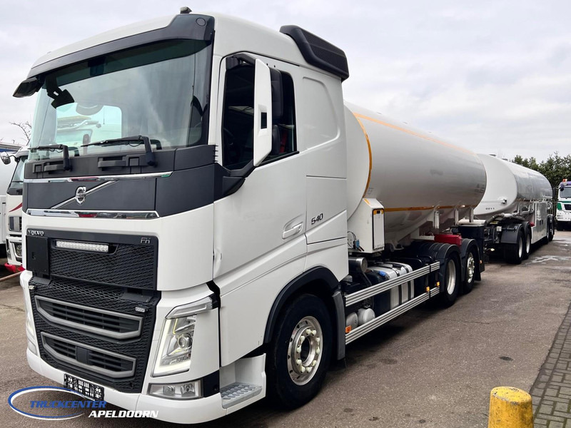Volvo FH 540 61200 Liter ADR! - Autocisterna: foto 2 Volvo FH 540 61200 Liter ADR! - Autocisterna: foto 2