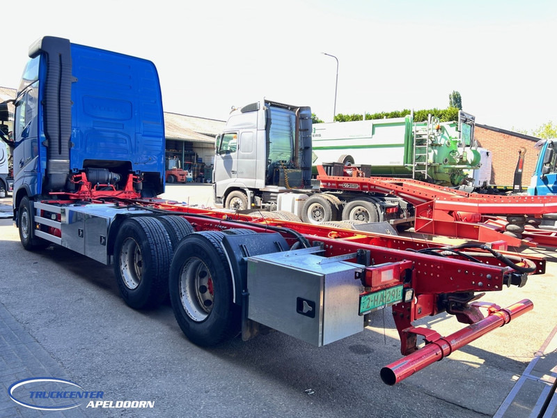 Volvo FH 540 6x4, Dual clutch, XL Globetrotter, PTO, Retarder - Šasija kravas automašīna: foto 4 Volvo FH 540 6x4, Dual clutch, XL Globetrotter, PTO, Retarder - Šasija kravas automašīna: foto 4
