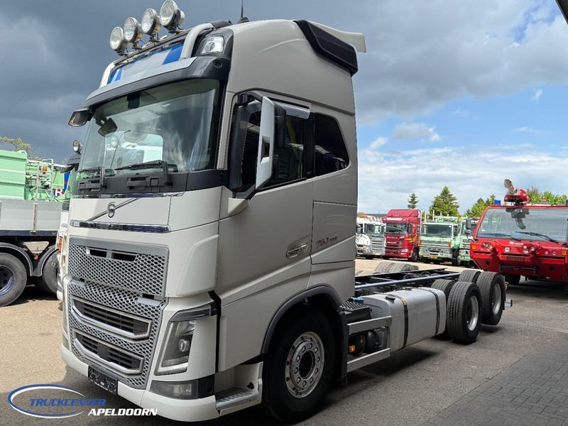 Volvo FH 750 Globetrotter XL, Retarder, 460 WB, Reduction axle, Pto - Šasija kravas automašīna: foto 3 Volvo FH 750 Globetrotter XL, Retarder, 460 WB, Reduction axle, Pto - Šasija kravas automašīna: foto 3