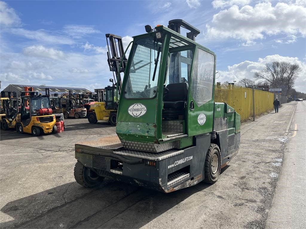 Combilift C5000SL - Sānu autokrāvējs: foto 1 Combilift C5000SL - Sānu autokrāvējs: foto 1