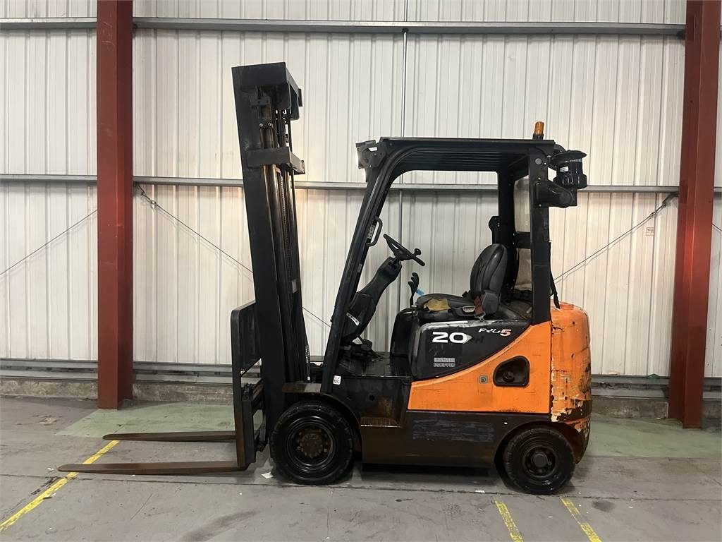 Doosan D20SC-5 - Dīzeļiekrāvējs: foto 1 Doosan D20SC-5 - Dīzeļiekrāvējs: foto 1