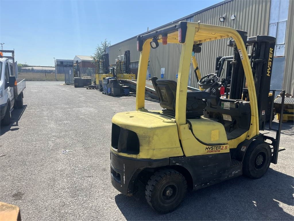 Hyster H2.5FT - Dīzeļiekrāvējs: foto 4 Hyster H2.5FT - Dīzeļiekrāvējs: foto 4
