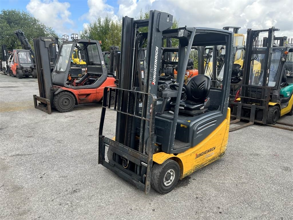 Jungheinrich EFG216K - Elektroiekrāvējs: foto 2 Jungheinrich EFG216K - Elektroiekrāvējs: foto 2