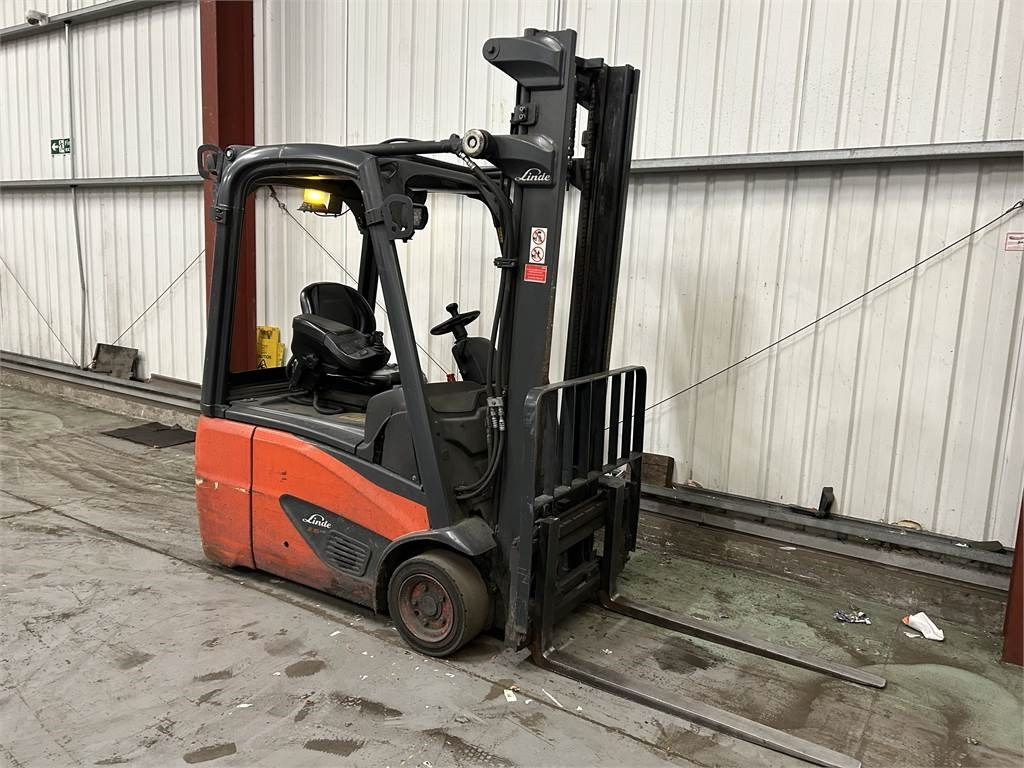 Linde E16C-02 - Elektroiekrāvējs: foto 4 Linde E16C-02 - Elektroiekrāvējs: foto 4