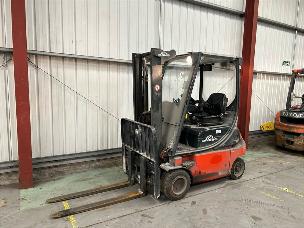 Linde E18P-02 - Elektroiekrāvējs: foto 2 Linde E18P-02 - Elektroiekrāvējs: foto 2