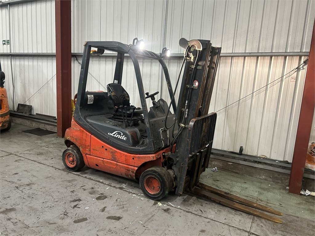 Linde H20T-03 - Gāzes iekrāvējs: foto 4 Linde H20T-03 - Gāzes iekrāvējs: foto 4
