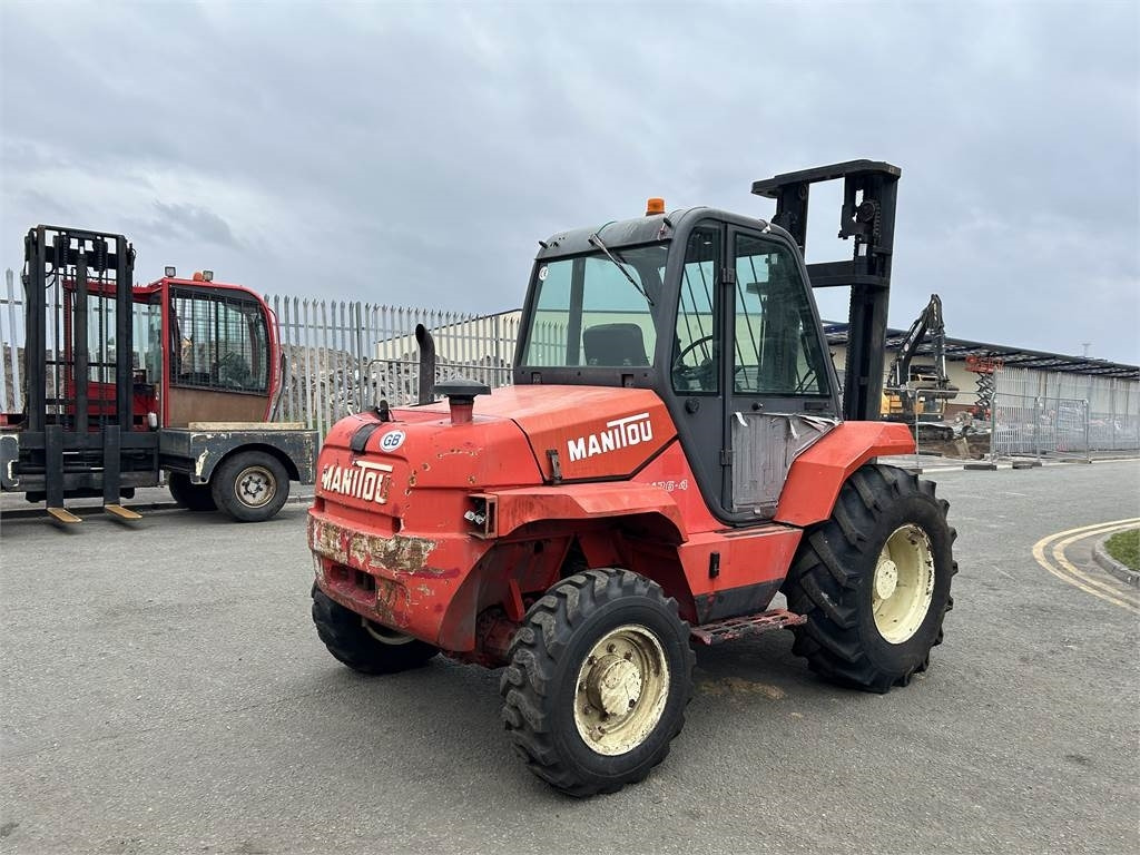 Manitou M26-4 - Bezceļu autokrāvējs: foto 3 Manitou M26-4 - Bezceļu autokrāvējs: foto 3